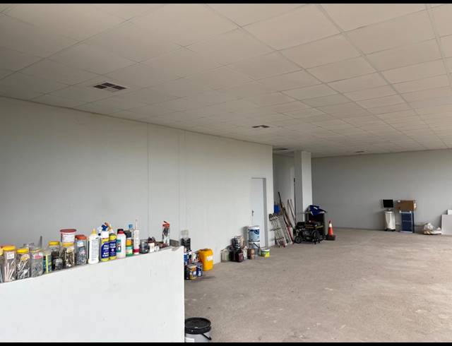 130M² MEDICAL SUITE TO LET IN BALLITO CENTRAL